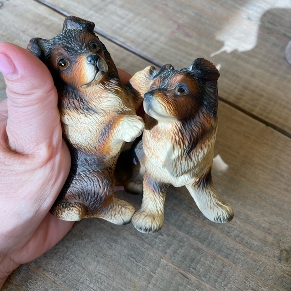 Vintage Playful Puppy Figurine - Picture 4 of 4